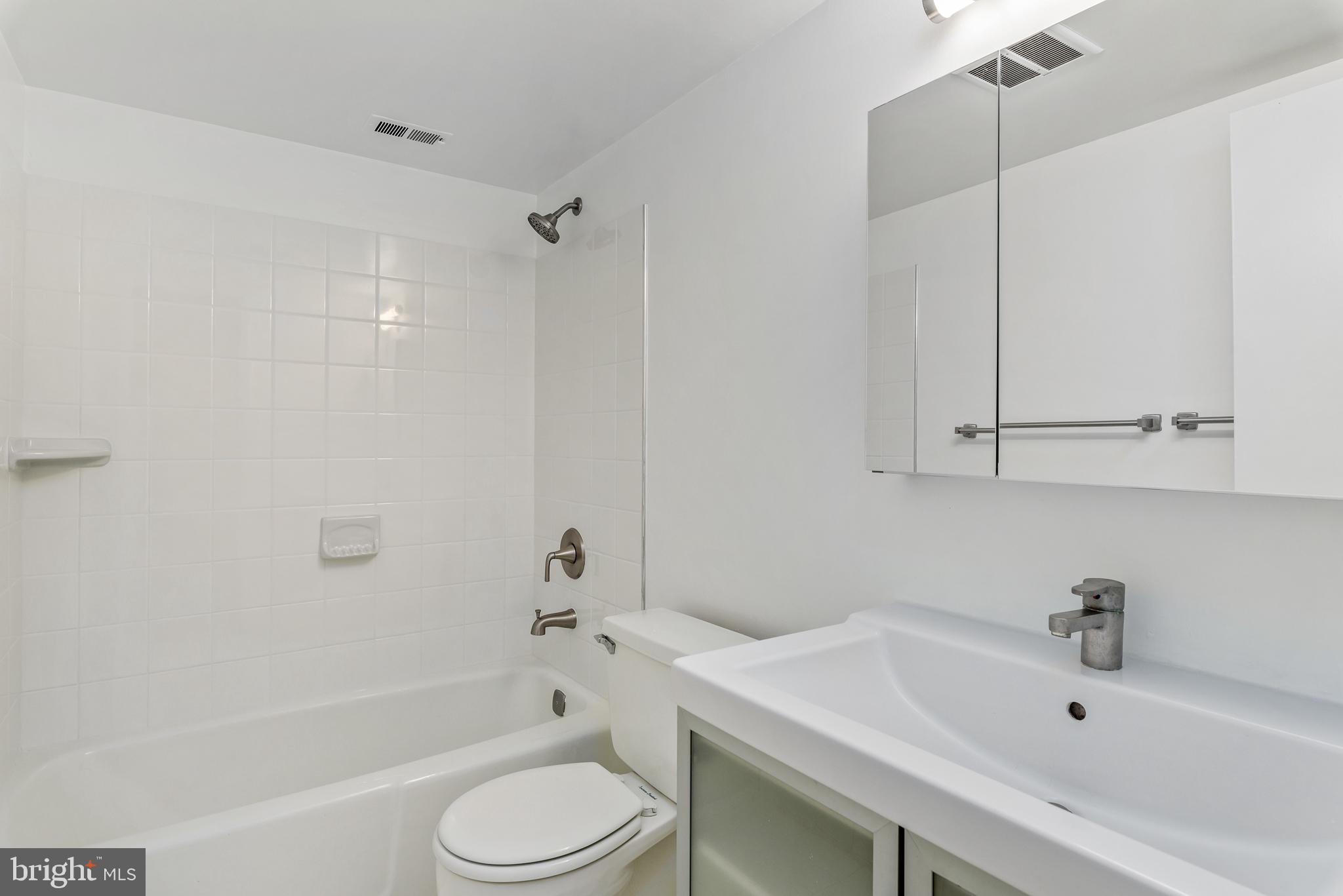 11621 Vantage Hill Road, Unit 2A Reston, VA 20190 - Photo 19 of 29 Gallery Image 19