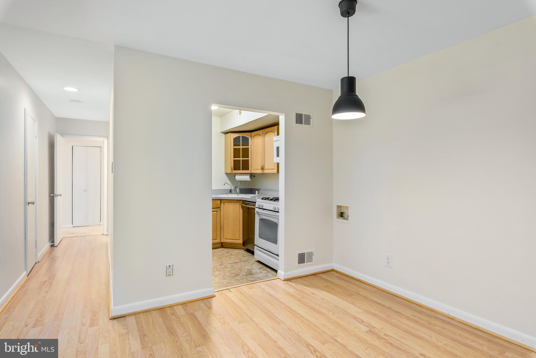 11621 Vantage Hill Road, Unit 2A Reston, VA 20190 - Photo 10 of 29 Gallery Image 10