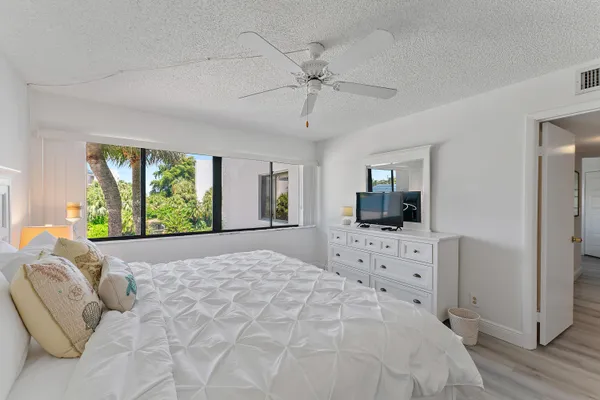$2,500 | 1605 Highway 1, Unit B201, Jupiter, FL 33477