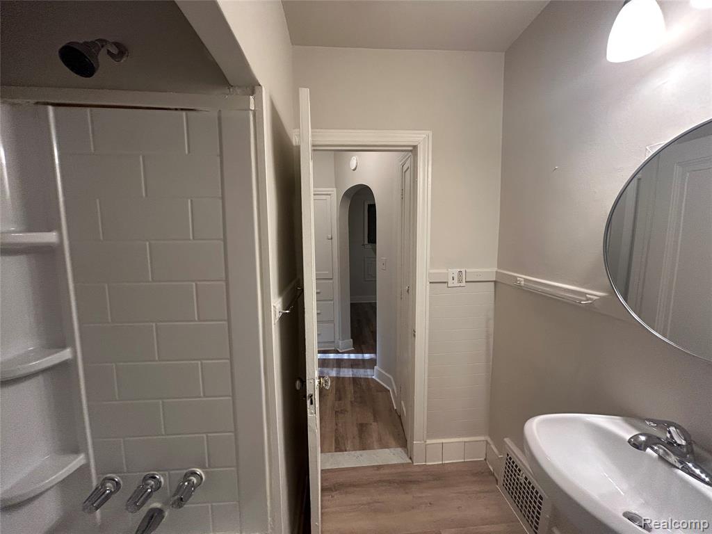 4401 Buckingham Detroit, MI 48224 - Photo 20 of 41