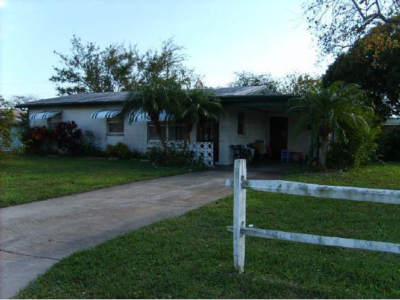 1993 Nottingham Road Melbourne, FL 32935 - Photo 1 of 1 Primary Photo