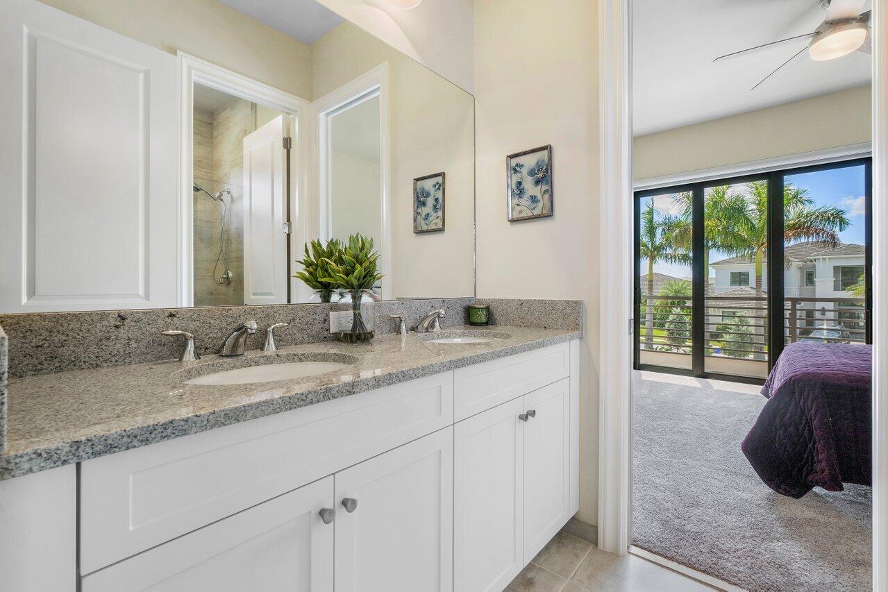 2751 Northwest 70th Boulevard Boca Raton, FL 33496 - Photo 30 of 66 jack and Jill bath