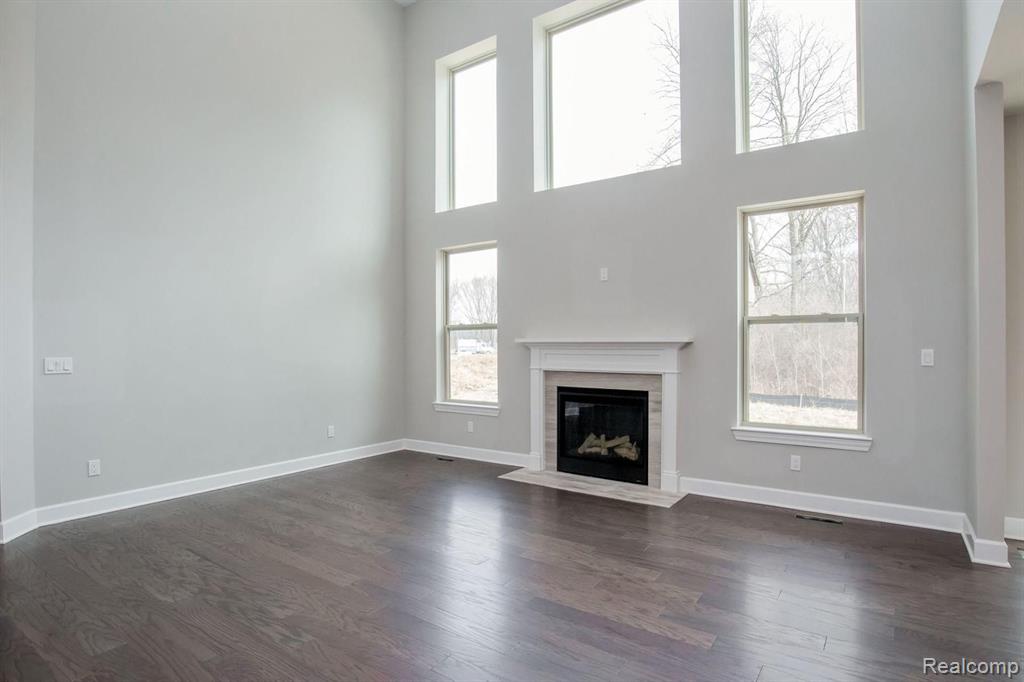 47639 Alpine Drive Novi, MI 48374 - Photo 10 of 36