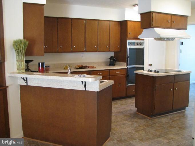 12322 Riverview Road Fort Washington, MD 20744 - Photo 14 of 30 Kitchen