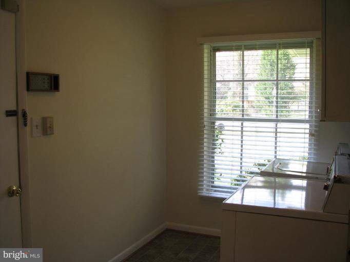 12322 Riverview Road Fort Washington, MD 20744 - Photo 23 of 30 Laundry Room/Mud Room