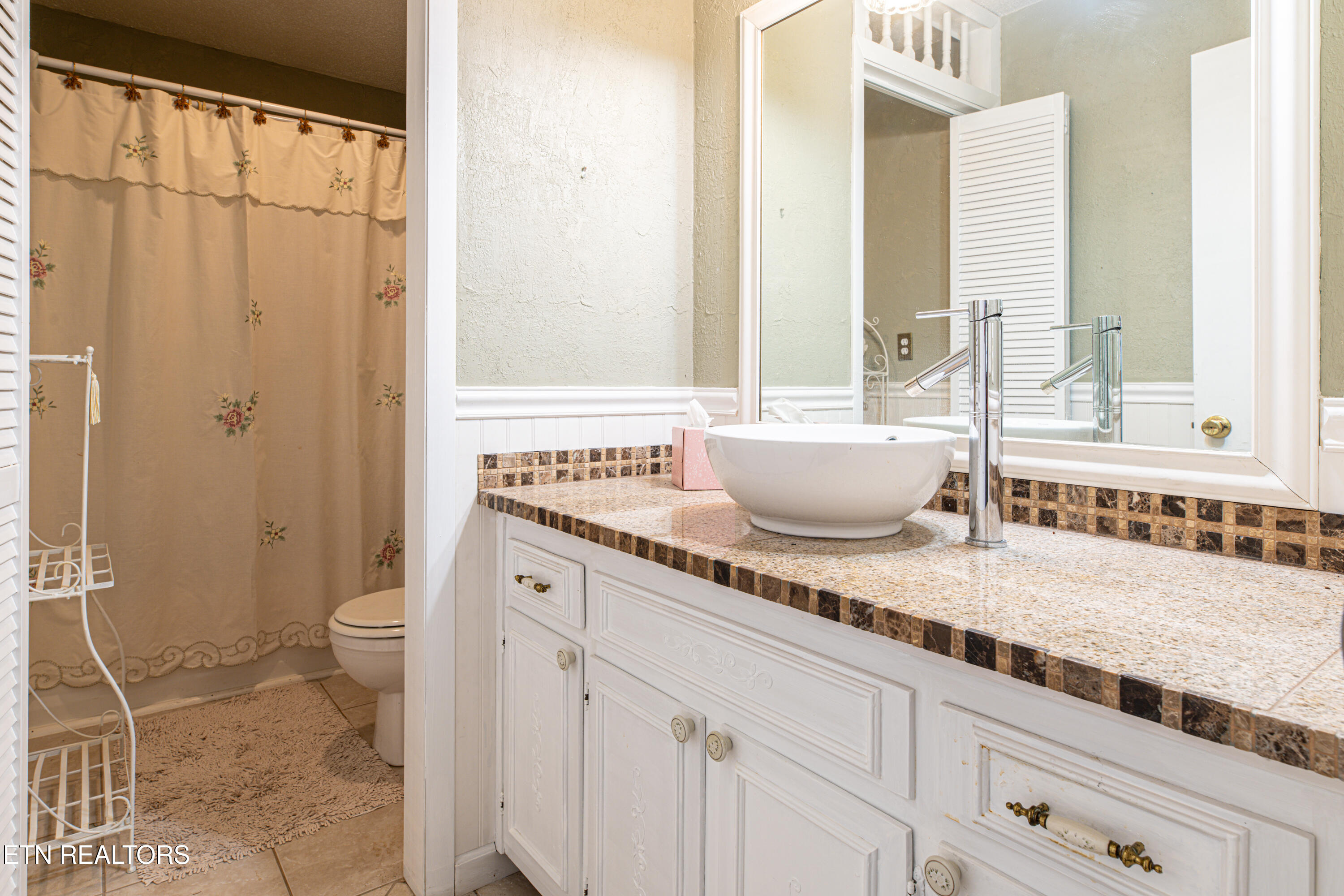 655 Wesley Road Lenoir City, TN 37772 - Photo 11 of 36 655 Wesley-11