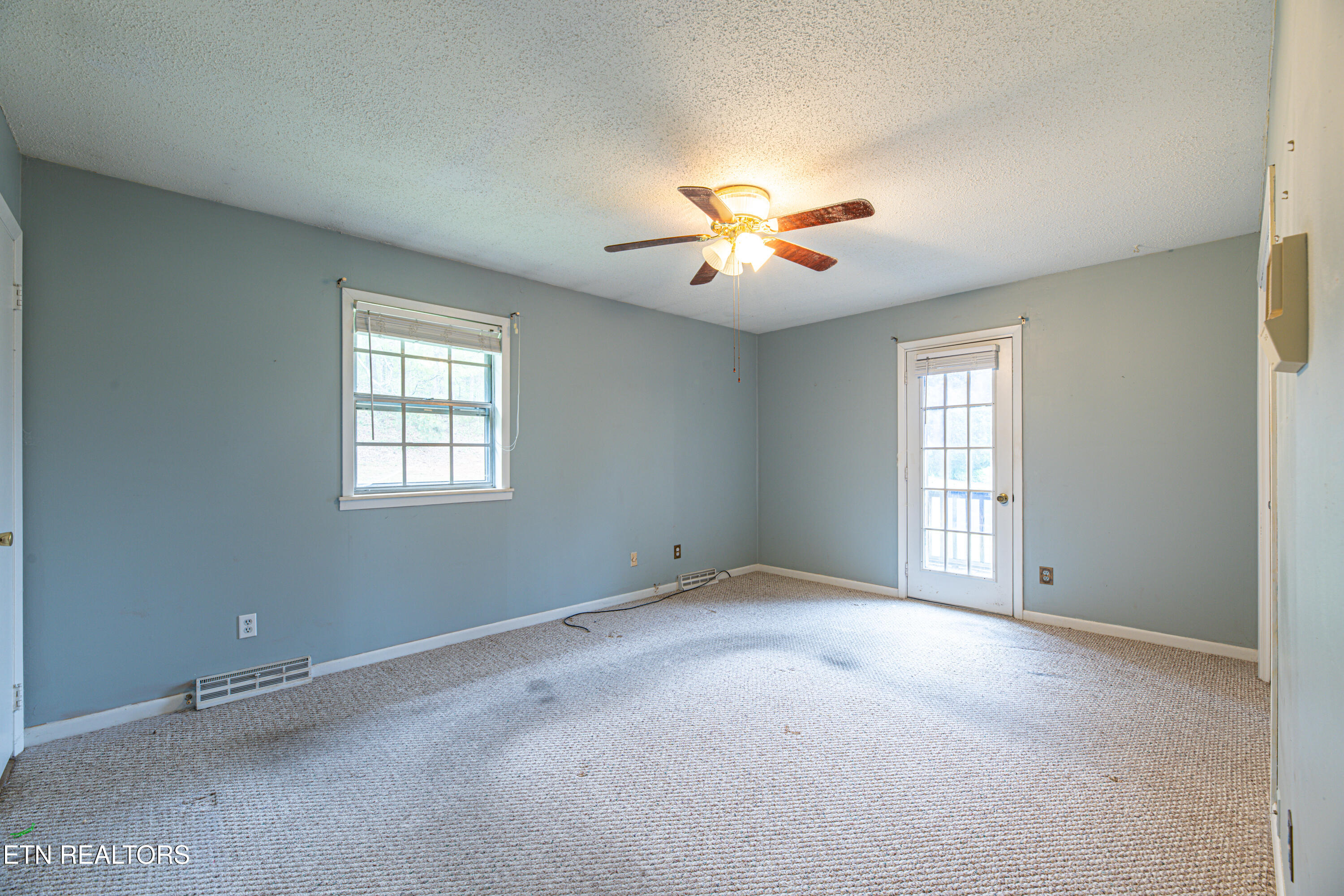 655 Wesley Road Lenoir City, TN 37772 - Photo 15 of 36 655 Wesley-15