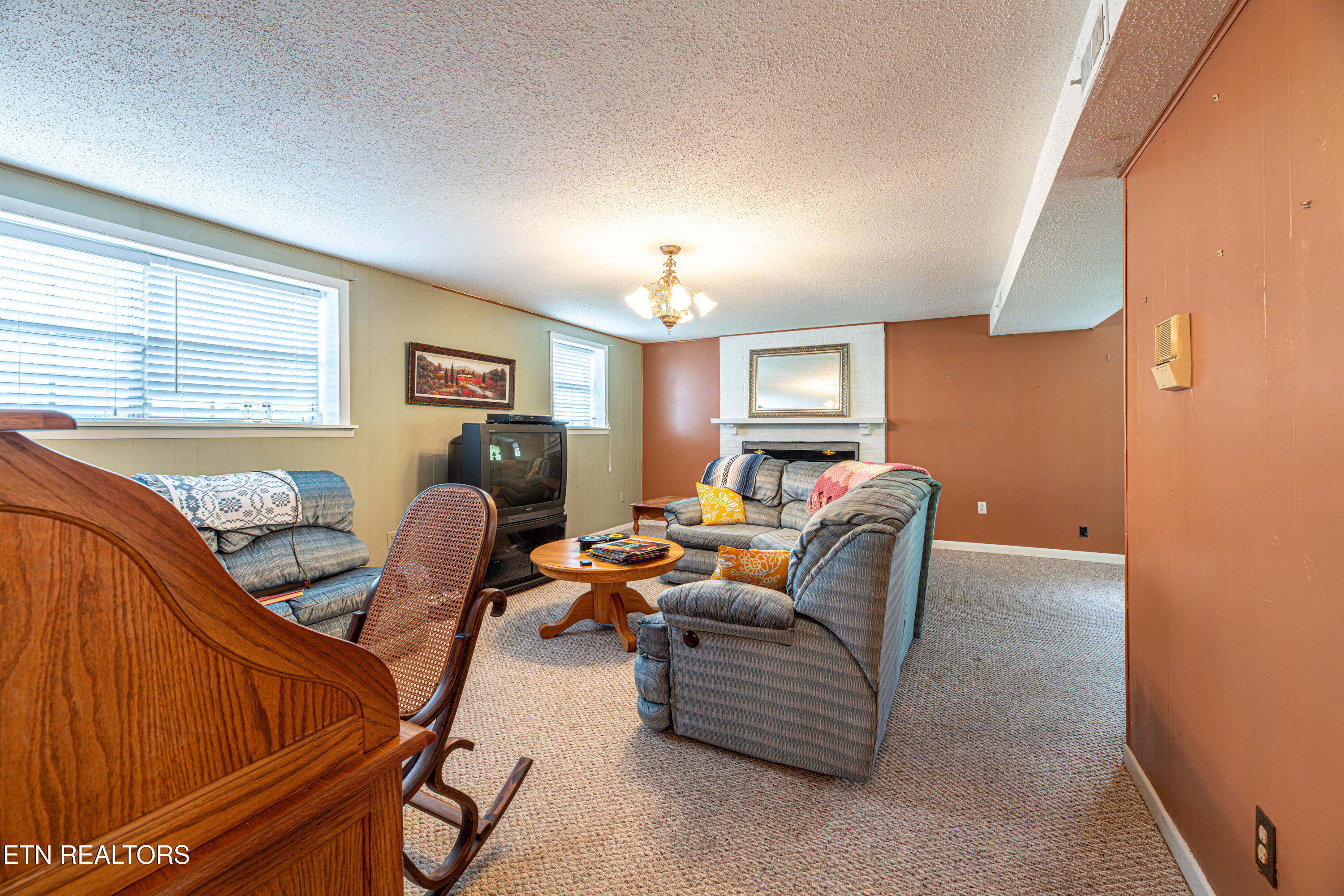 655 Wesley Road Lenoir City, TN 37772 - Photo 21 of 36 655 Wesley-21