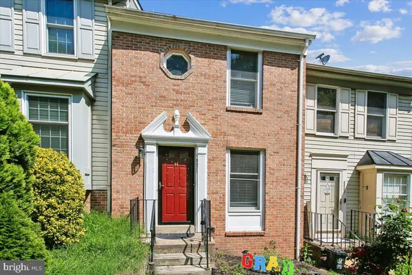 $3,500 | 5071 9th Street South, Arlington, VA 22204