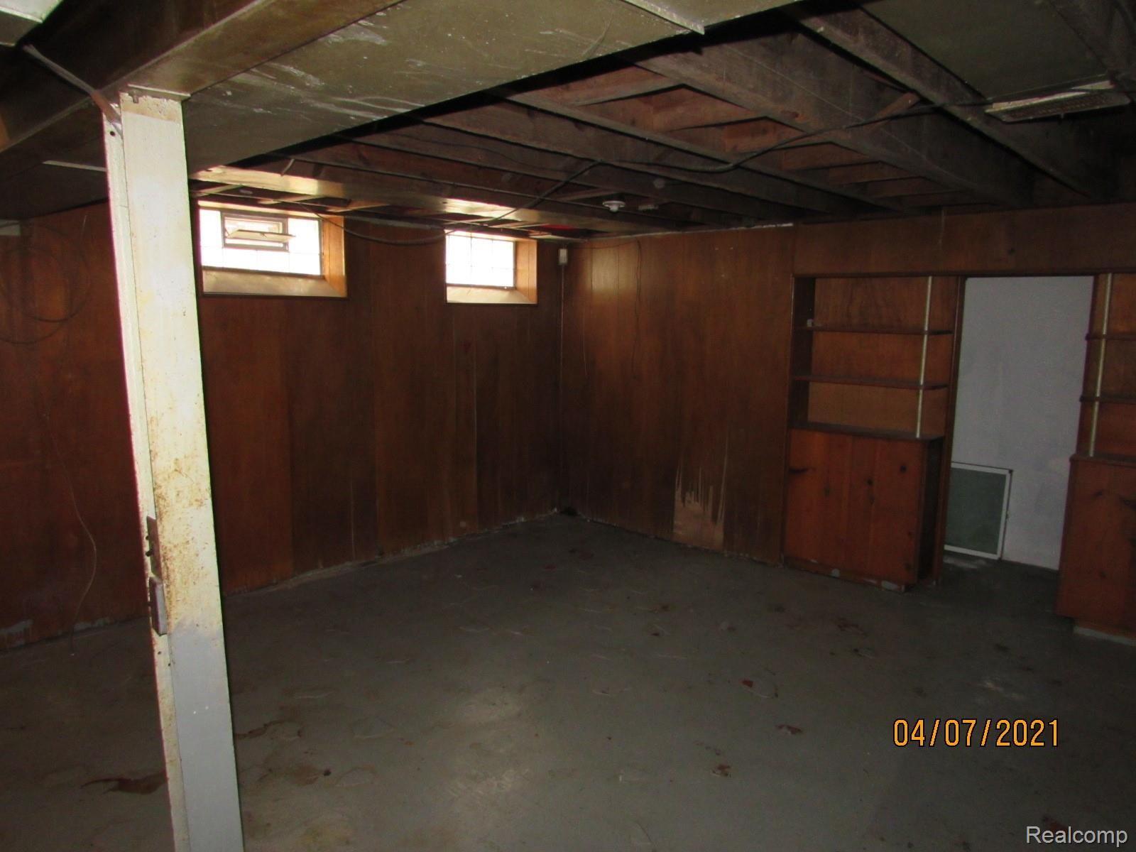 12660 Riad Street Detroit, MI 48224 - Photo 33 of 40 IMG_2212.JPG