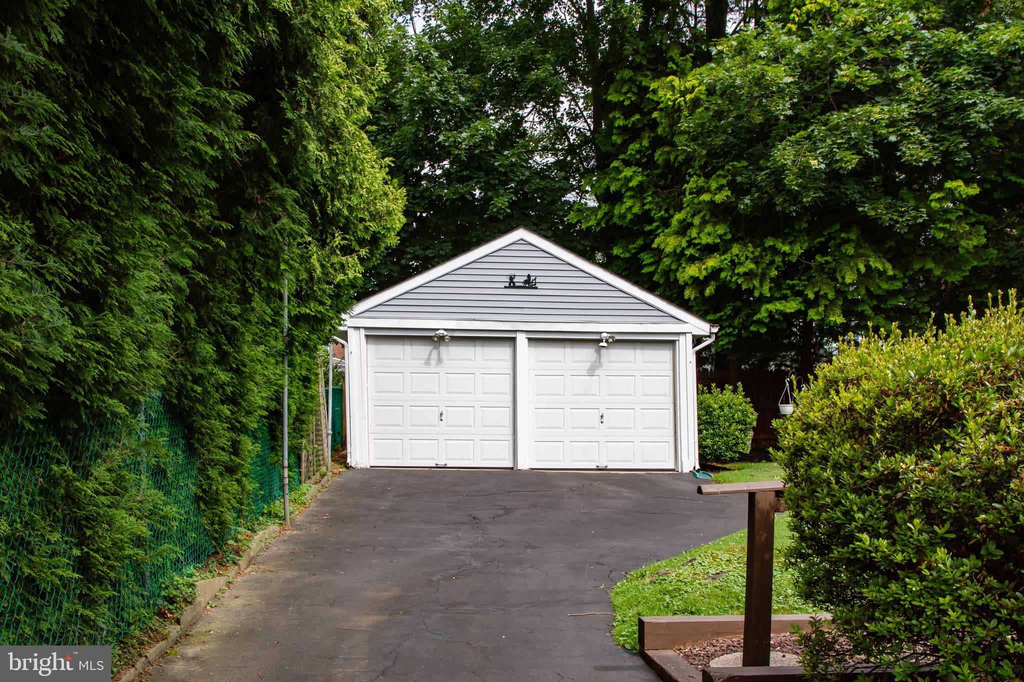 20 Cameron Road Willow Grove, PA 19090 - Photo 3 of 32 Gallery Image 3