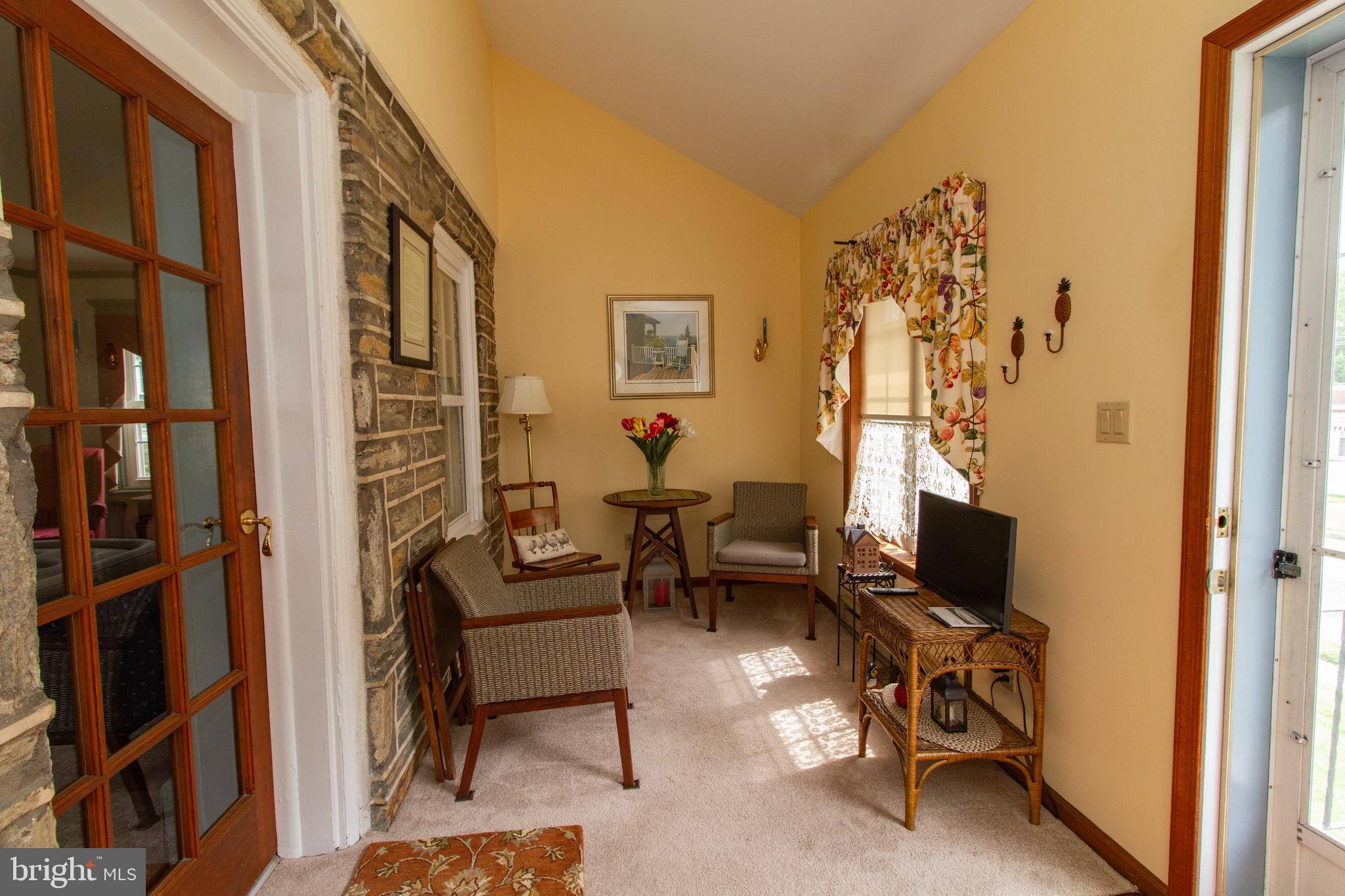 20 Cameron Road Willow Grove, PA 19090 - Photo 5 of 32 Gallery Image 5