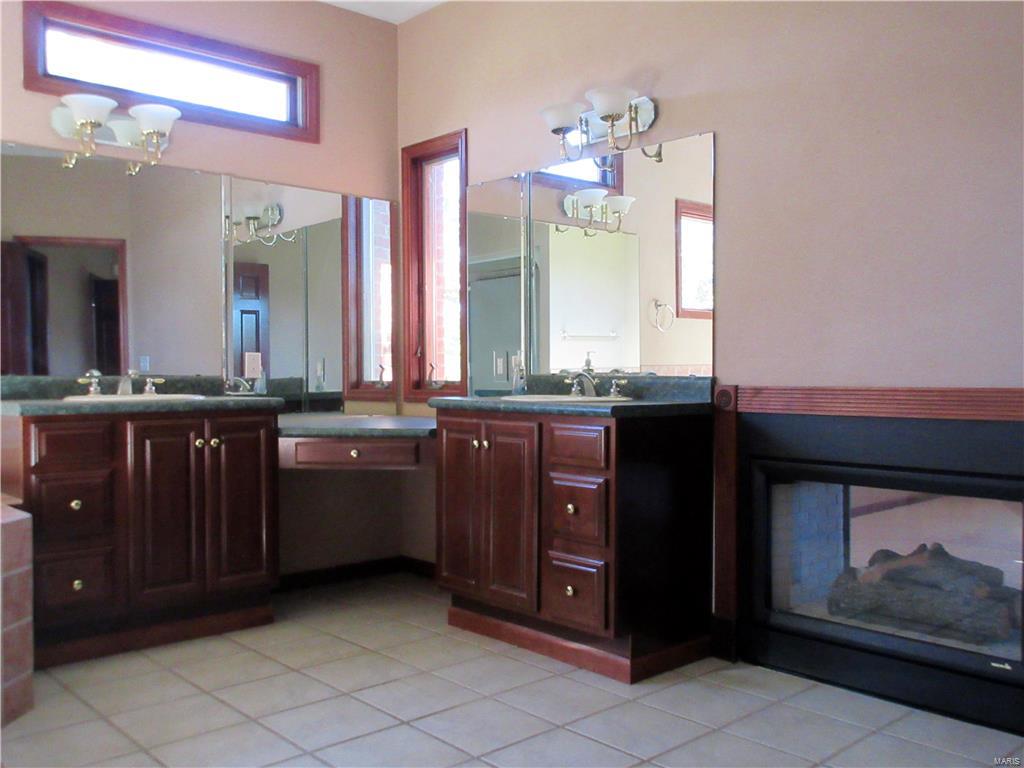 25 Rockingham Place Belleville, IL 62223 - Photo 27 of 50 Gallery Image 27
