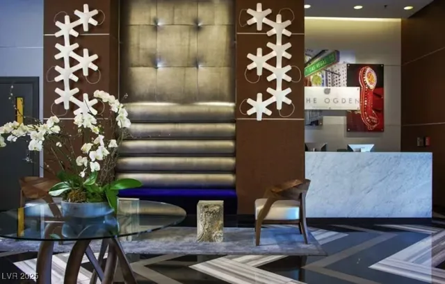 $3,595 | 150 South Las Vegas Boulevard, Unit 2505, Las Vegas, NV 89101