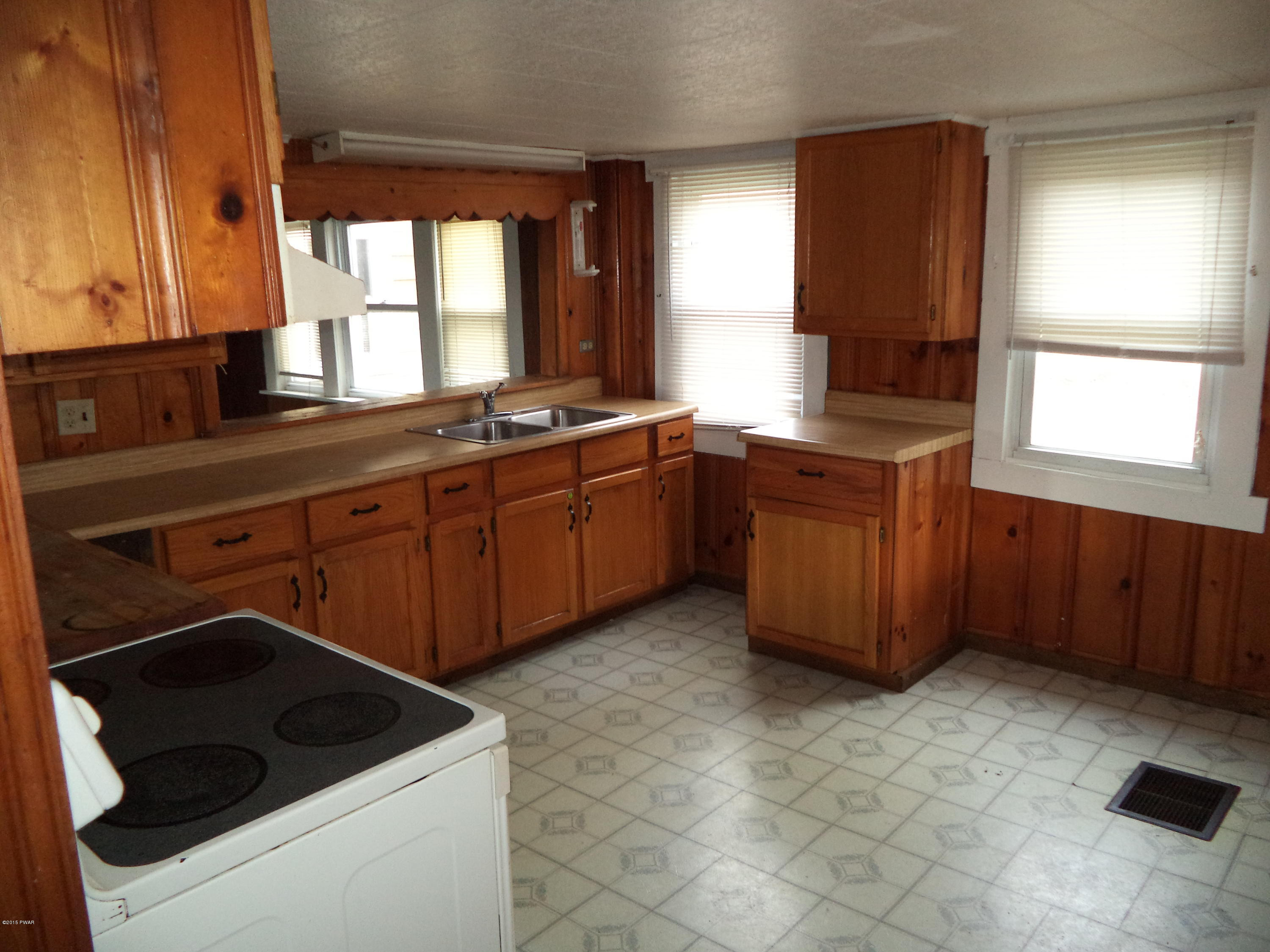 213 Daniels Road Hawley, PA 18428 - Photo 18 of 46 Gallery Image 18