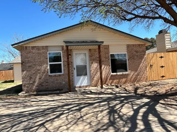 $975 | 9603 Elmwood Avenue, Unit A, Lubbock, TX 79424