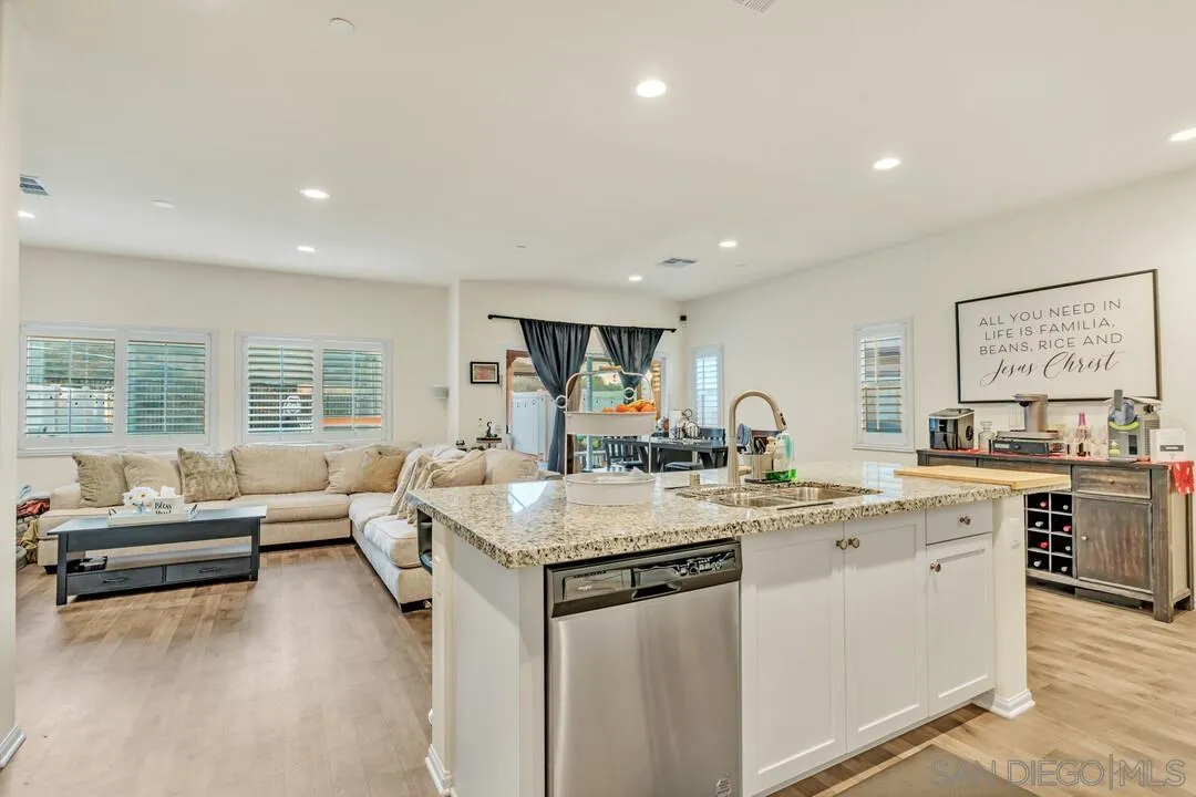 5446 Meridian Place Bonsall, CA 92003 - Photo 10 of 34 Gallery Image 10