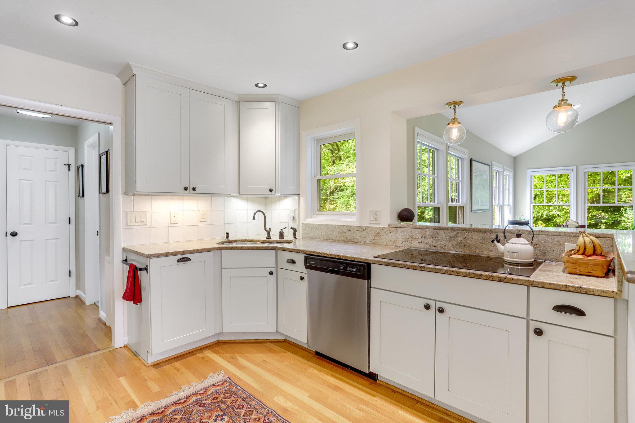 3916 Keith Place Annandale, VA 22003 - Photo 19 of 95