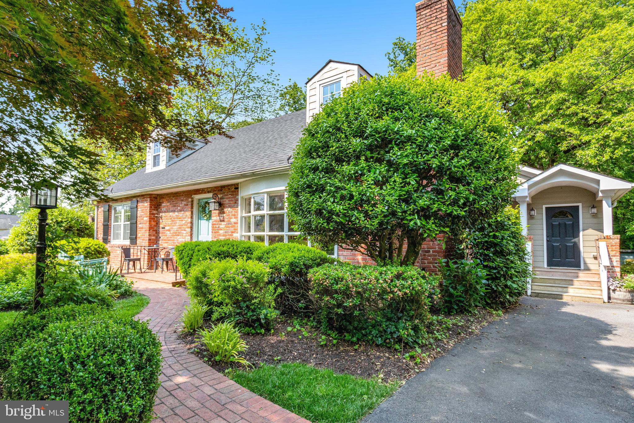 3916 Keith Place Annandale, VA 22003 - Photo 4 of 95