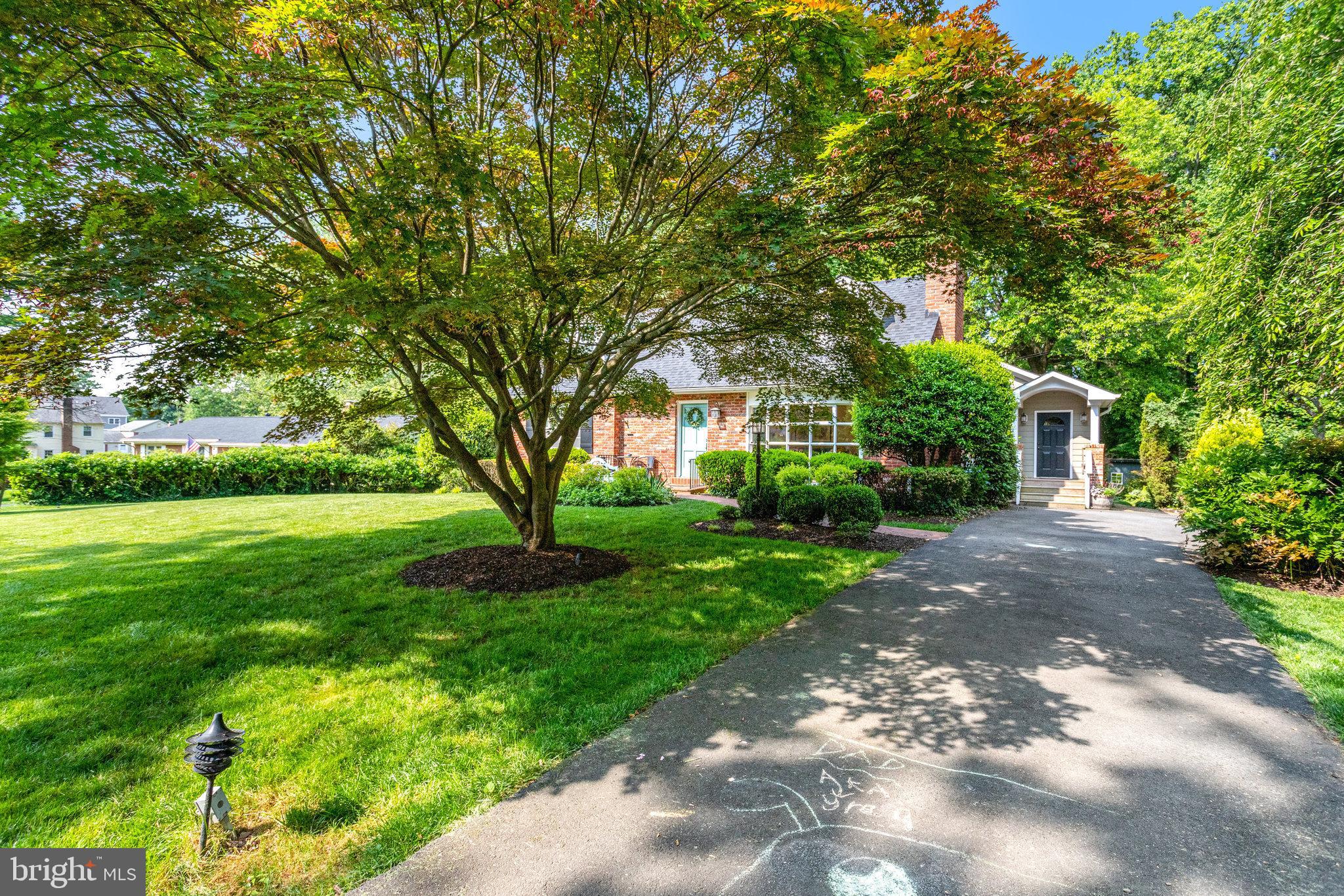 3916 Keith Place Annandale, VA 22003 - Photo 5 of 95