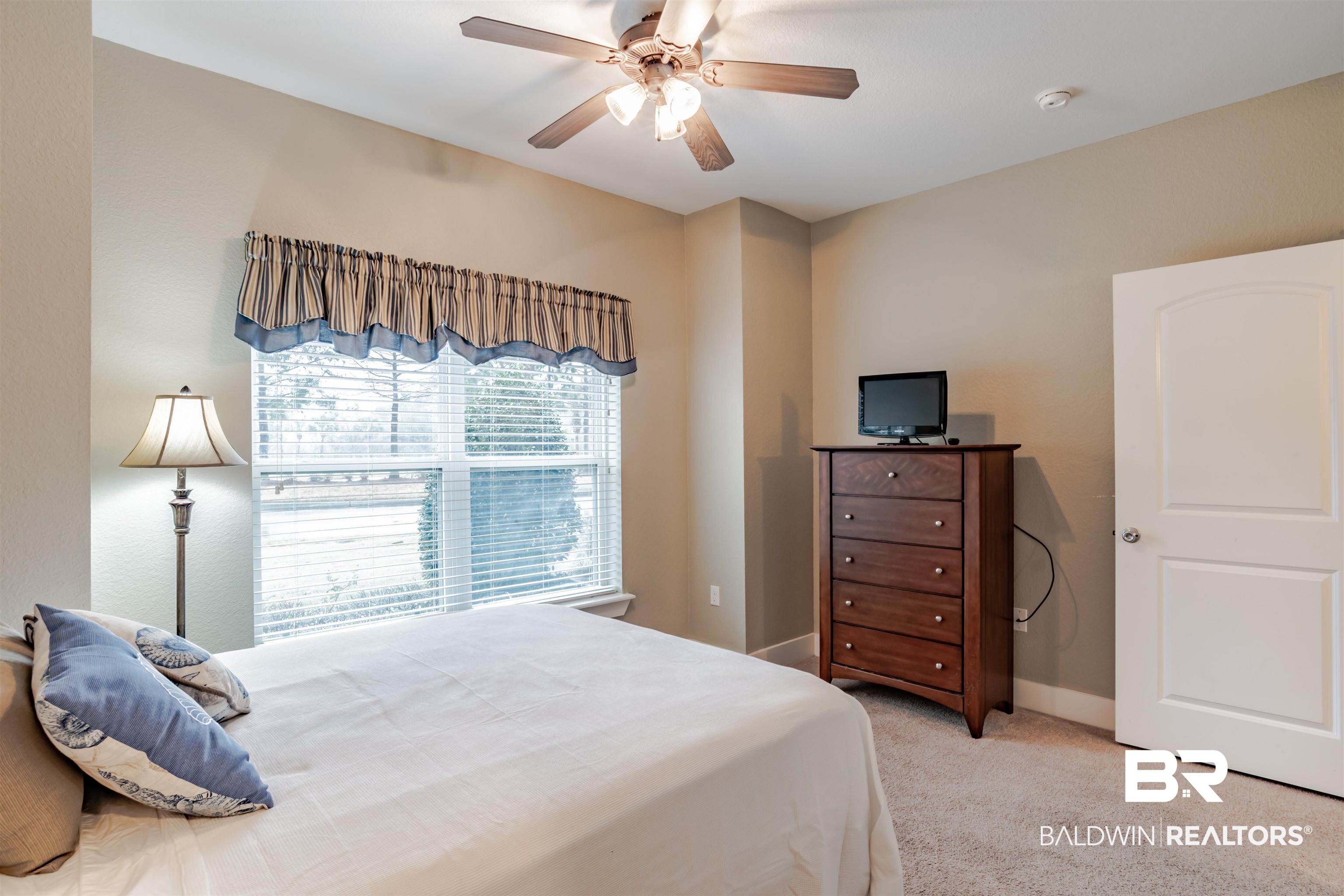 20050 Oak Road East, Unit 3803 Gulf Shores, AL 36542 - Photo 13 of 38