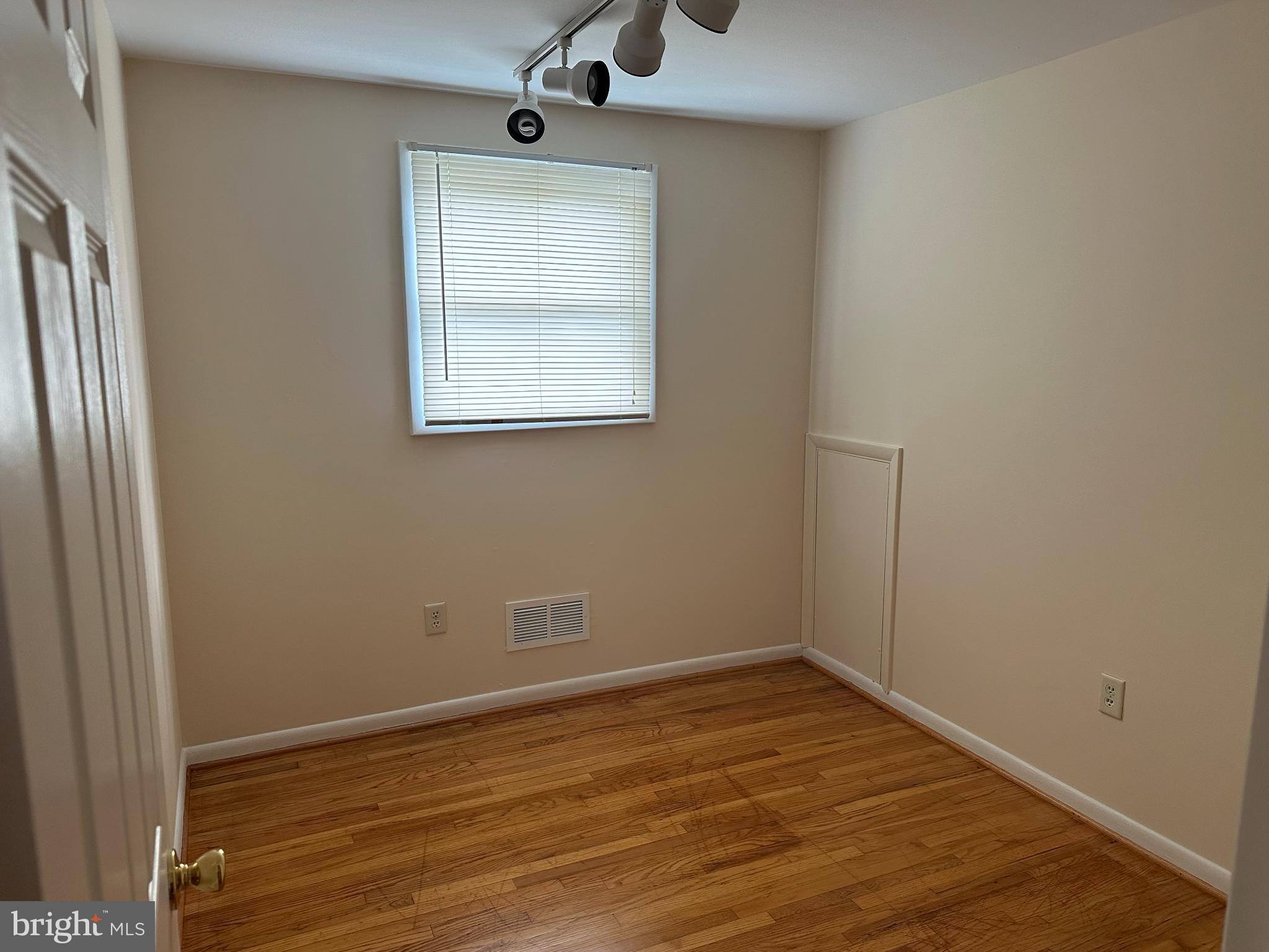 6 Chiming Road New Castle, DE 19720 - Photo 15 of 32