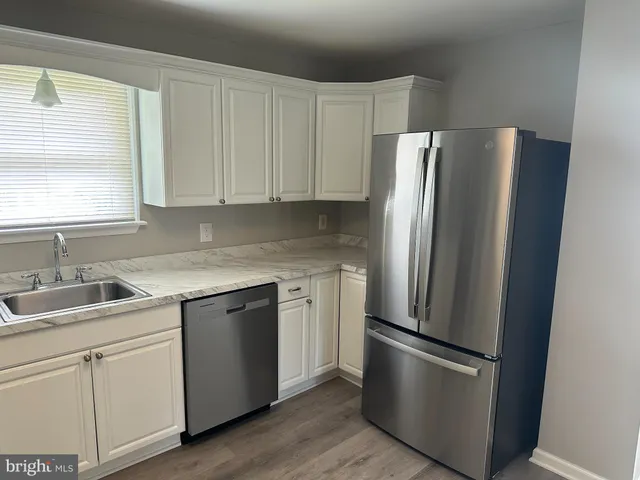 $409,000 | 6 Chiming Road, New Castle, DE 19720