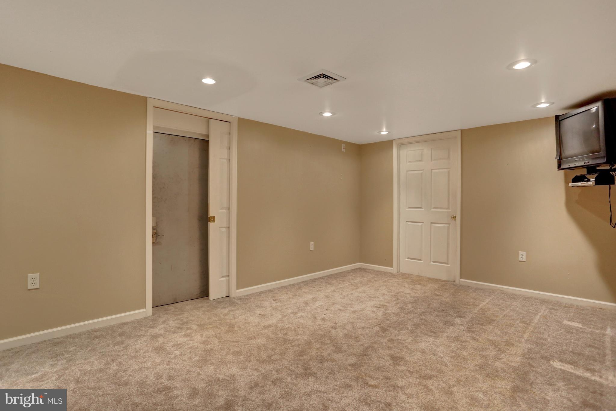 21 Clay Road Carlisle, PA 17015 - Photo 29 of 49 Gallery Image 29