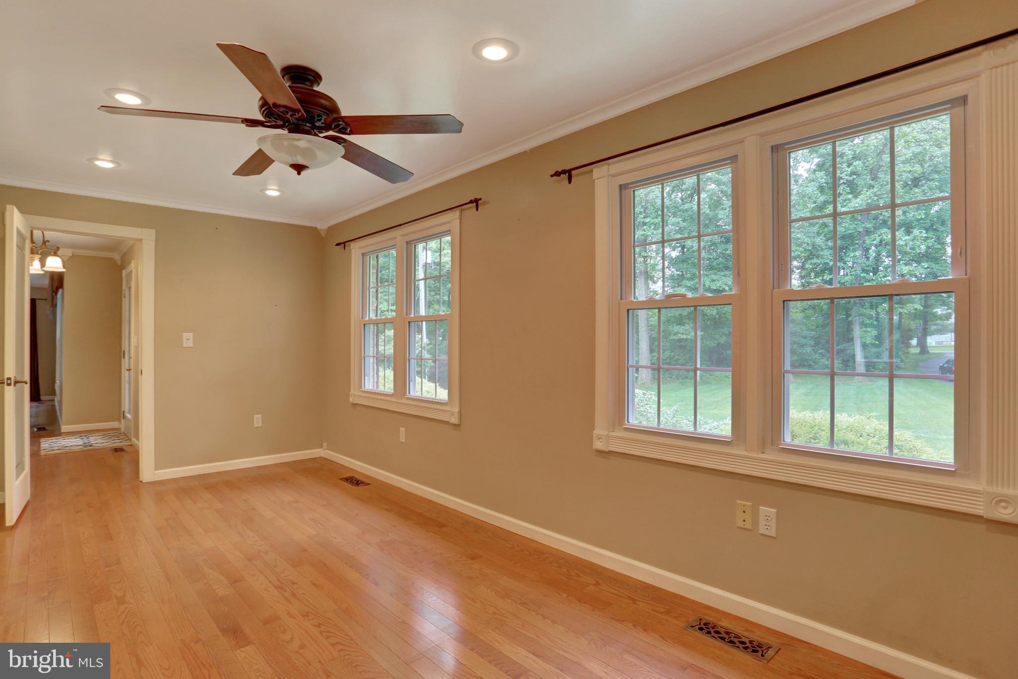 21 Clay Road Carlisle, PA 17015 - Photo 5 of 49 Gallery Image 5