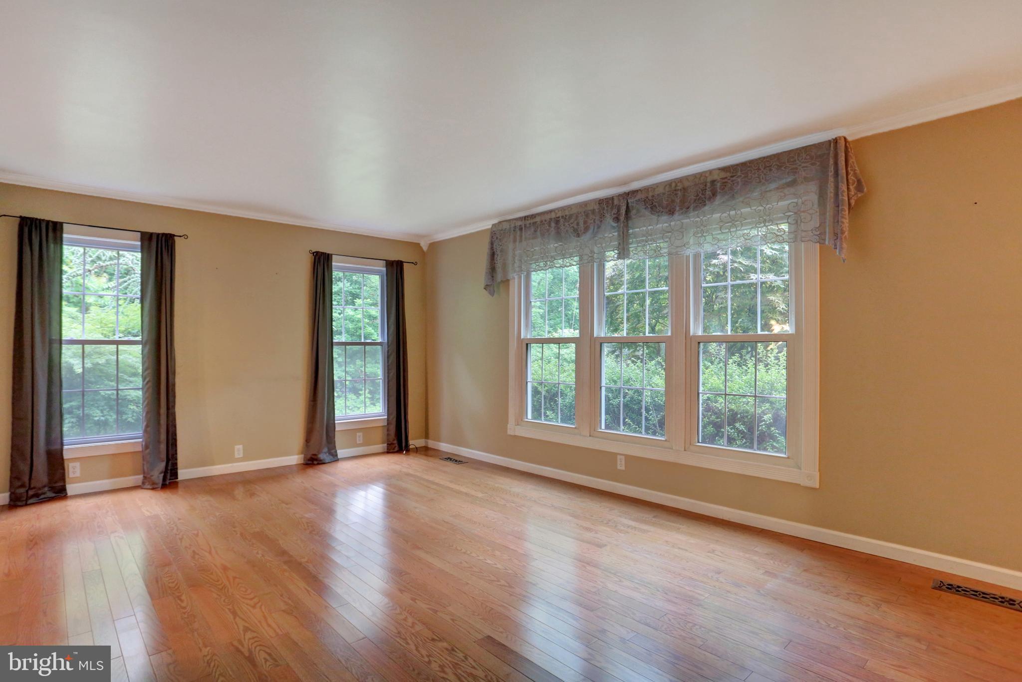 21 Clay Road Carlisle, PA 17015 - Photo 8 of 49 Gallery Image 8