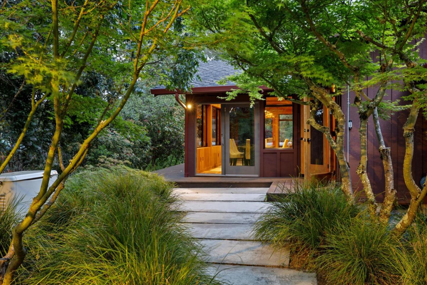 19 Preston Road Woodside, CA 94062 - Photo 28 of 30 a front view of a house with garden