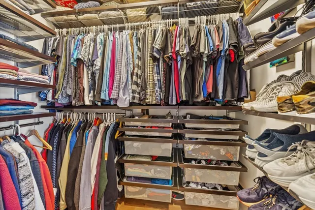 $599,000 | 1510 West Bryn Mawr Avenue, Unit 2, Chicago, IL 60660