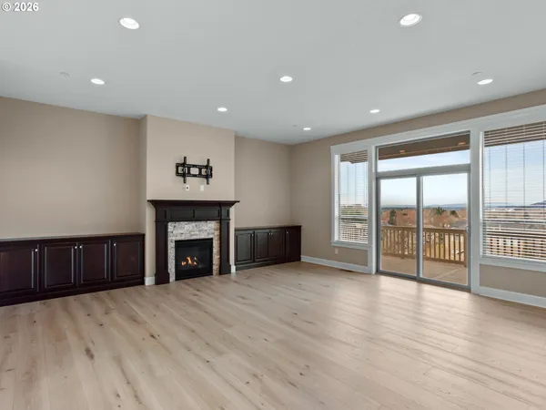 $995,000 | 3625 Northwest 24th Avenue, Camas, WA 98607