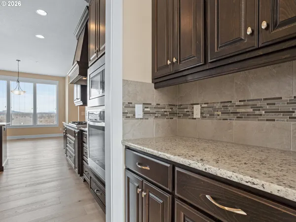 $995,000 | 3625 Northwest 24th Avenue, Camas, WA 98607