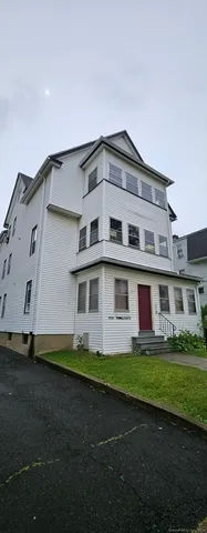 $1,700 | 71 Arnold Street, Unit 3, Hartford, CT 06106