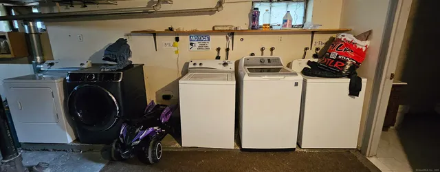 $1,700 | 71 Arnold Street, Unit 3, Hartford, CT 06106