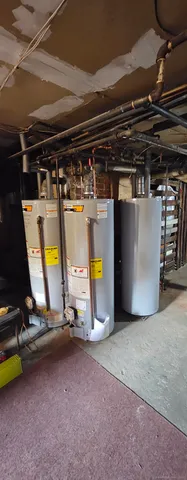 $1,700 | 71 Arnold Street, Unit 3, Hartford, CT 06106