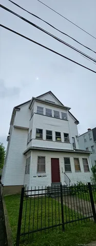 $1,700 | 71 Arnold Street, Unit 3, Hartford, CT 06106