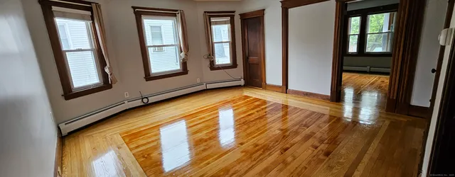 $1,700 | 71 Arnold Street, Unit 3, Hartford, CT 06106