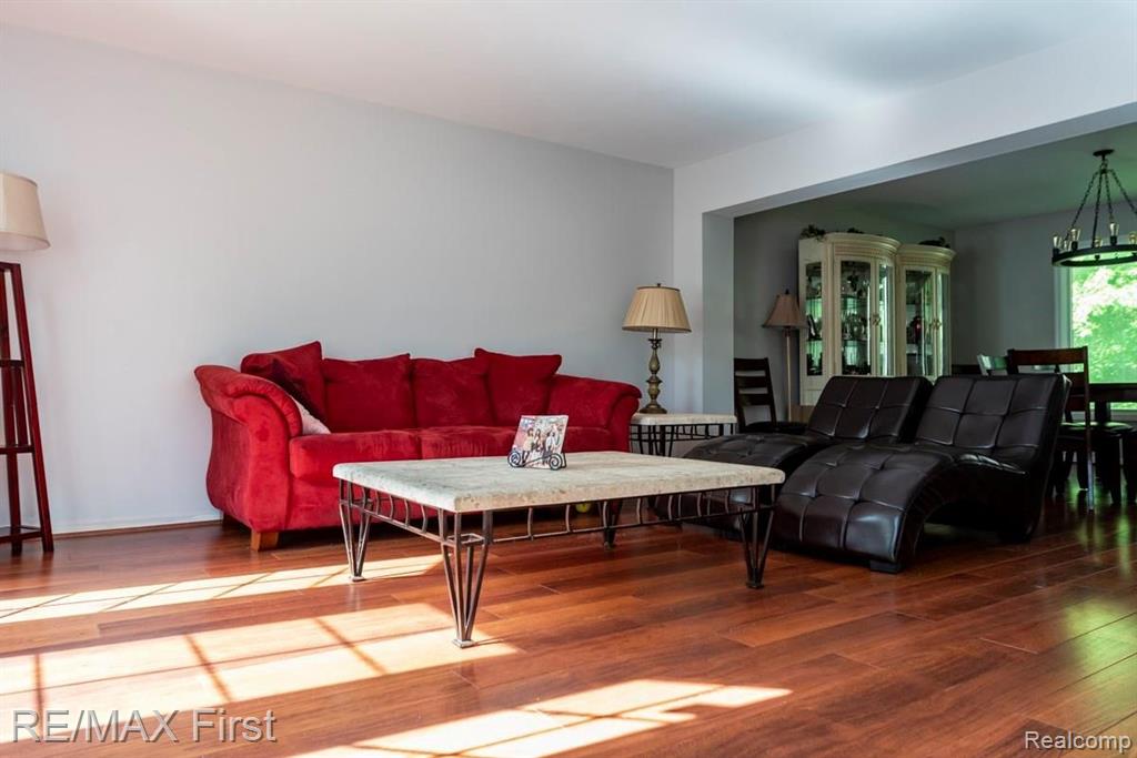 770 Grovecrest Rochester Hills, MI 48307 - Photo 11 of 59