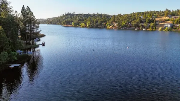 $65,000 | 20160 Lower Skyridge Drive, Unit 15/93, Groveland, CA 95321