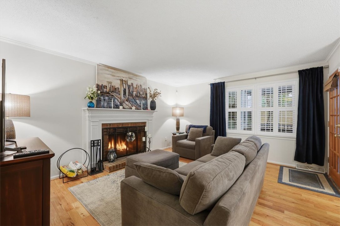 900 North Main Street, Unit 4 Greenville, SC 29609 - Photo 11 of 33