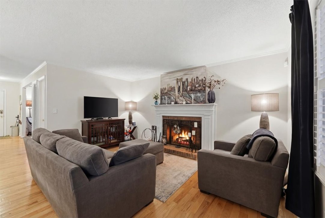 900 North Main Street, Unit 4 Greenville, SC 29609 - Photo 12 of 33