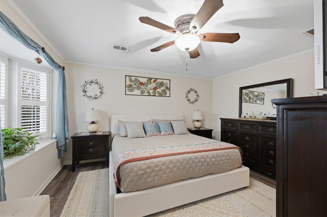 900 North Main Street, Unit 4 Greenville, SC 29609 - Photo 17 of 33