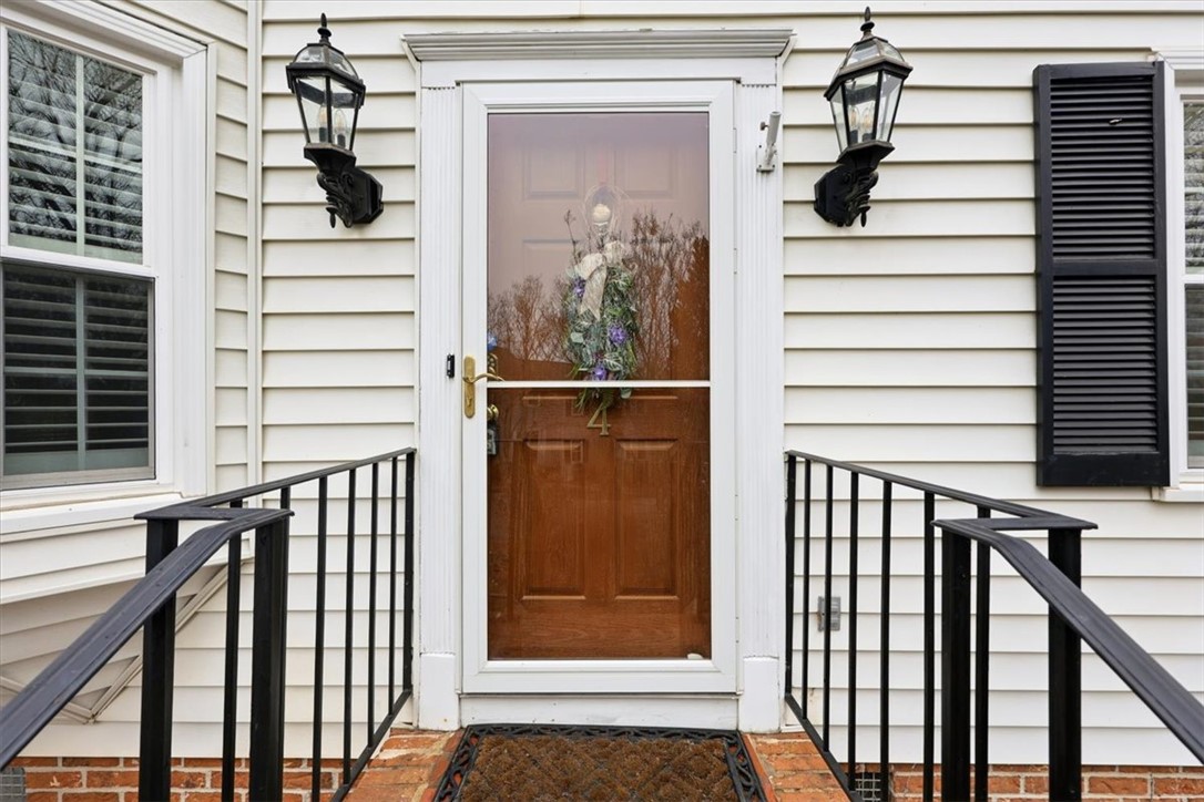 900 North Main Street, Unit 4 Greenville, SC 29609 - Photo 4 of 33