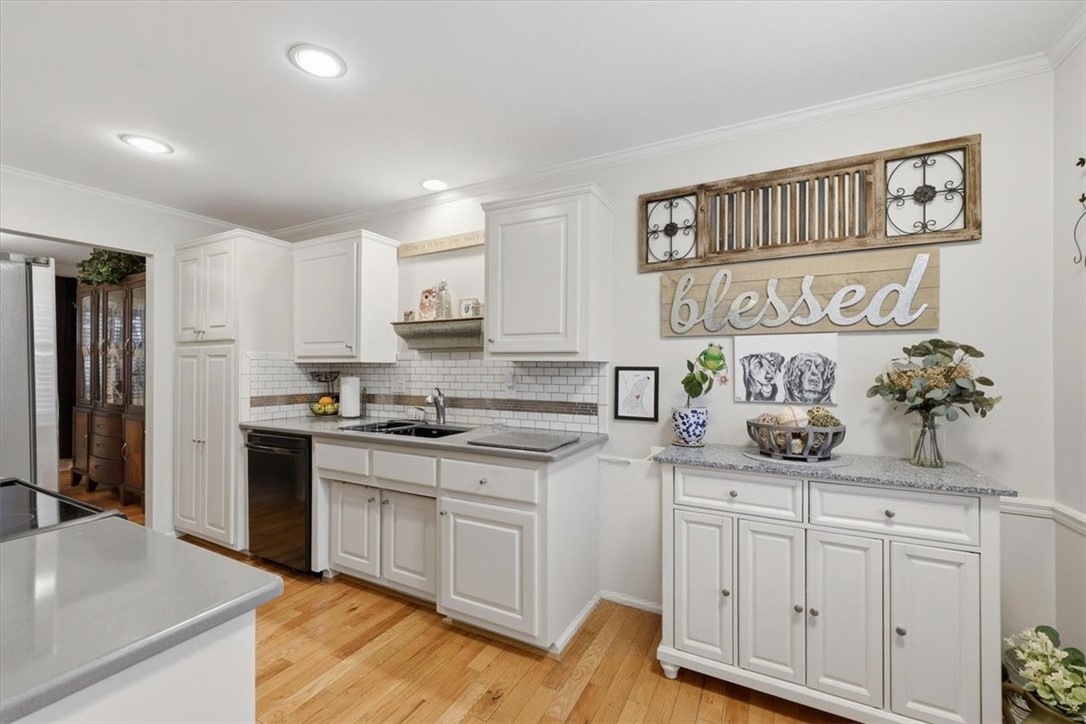 900 North Main Street, Unit 4 Greenville, SC 29609 - Photo 7 of 33