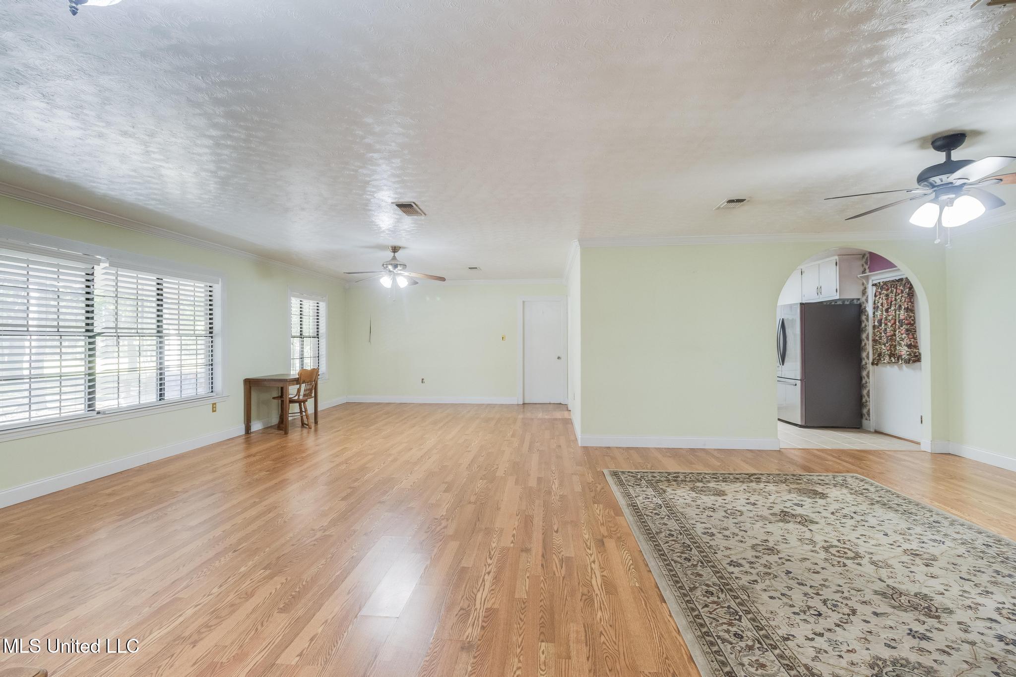 12656 Wolf River Road Gulfport, MS 39503 - Photo 6 of 42 IMG_0047