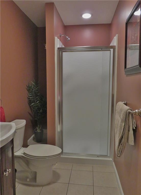1040 Rural Ridge Drive Cheswick, PA 15024 - Photo 20 of 24 Lower Level Bathroom