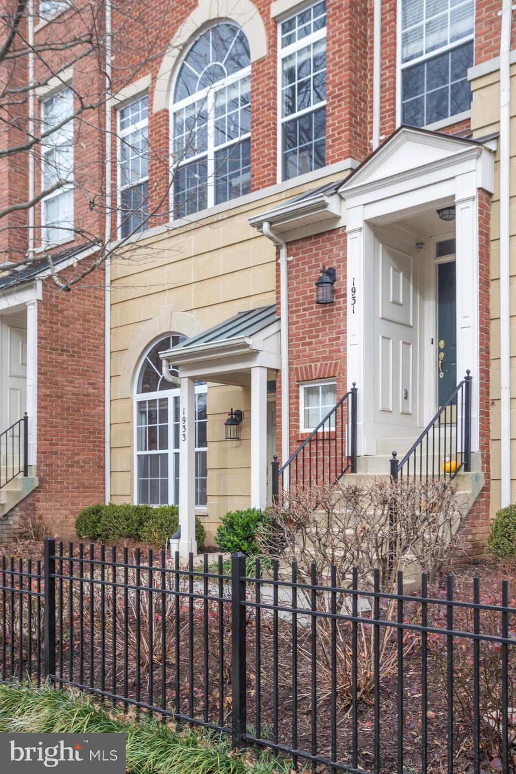 1931 Crescent Park Drive Reston, VA 20190 - Photo 1 of 16 Front Image of building