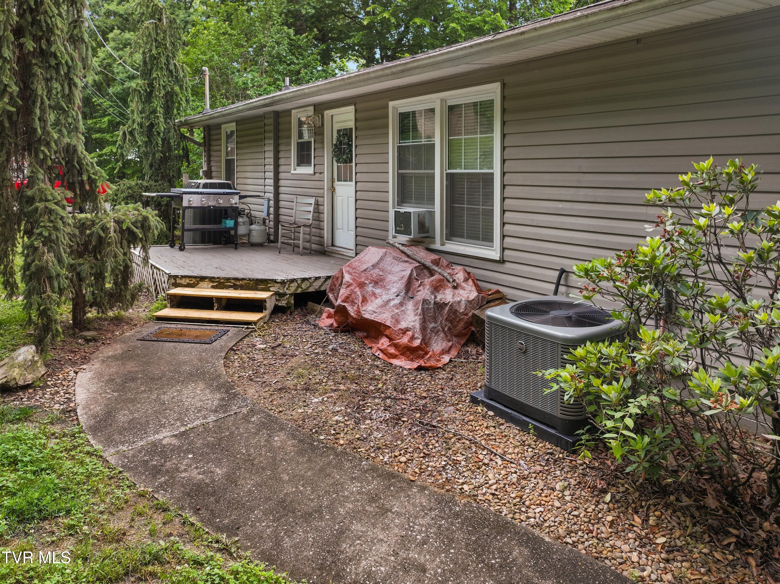 1302 Irwin Drive Powell, TN 37849 - Photo 44 of 53 044-1302IrwinDrive-Powell-TN-37849-SMALL
